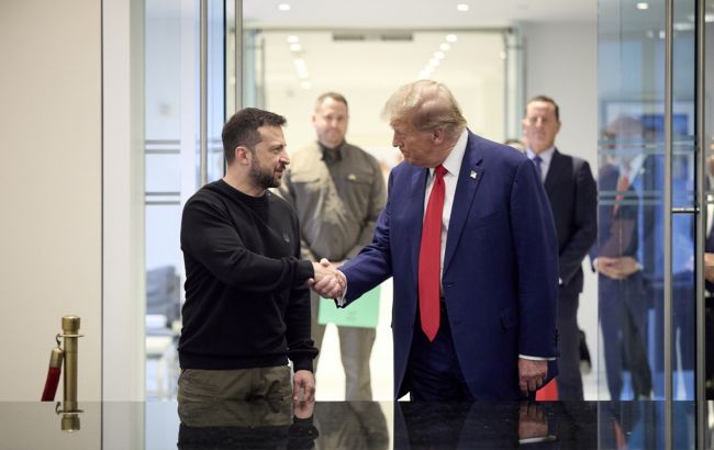 CNN: Трамп говорив із Зеленським перед дзвінком Путіну